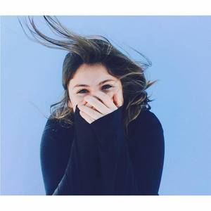 Meet your Posher, Maria fernanda